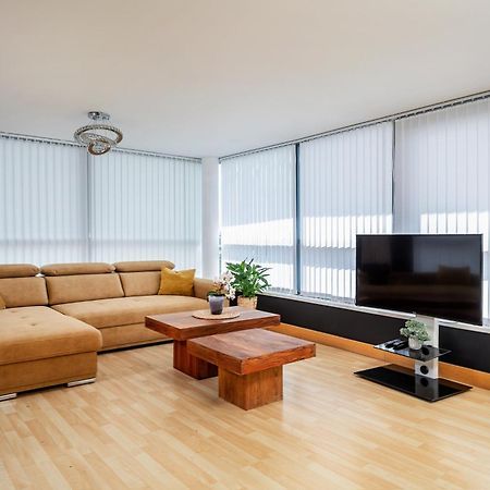 Large Central Penthouse In Leeds Leeds  Bagian luar foto