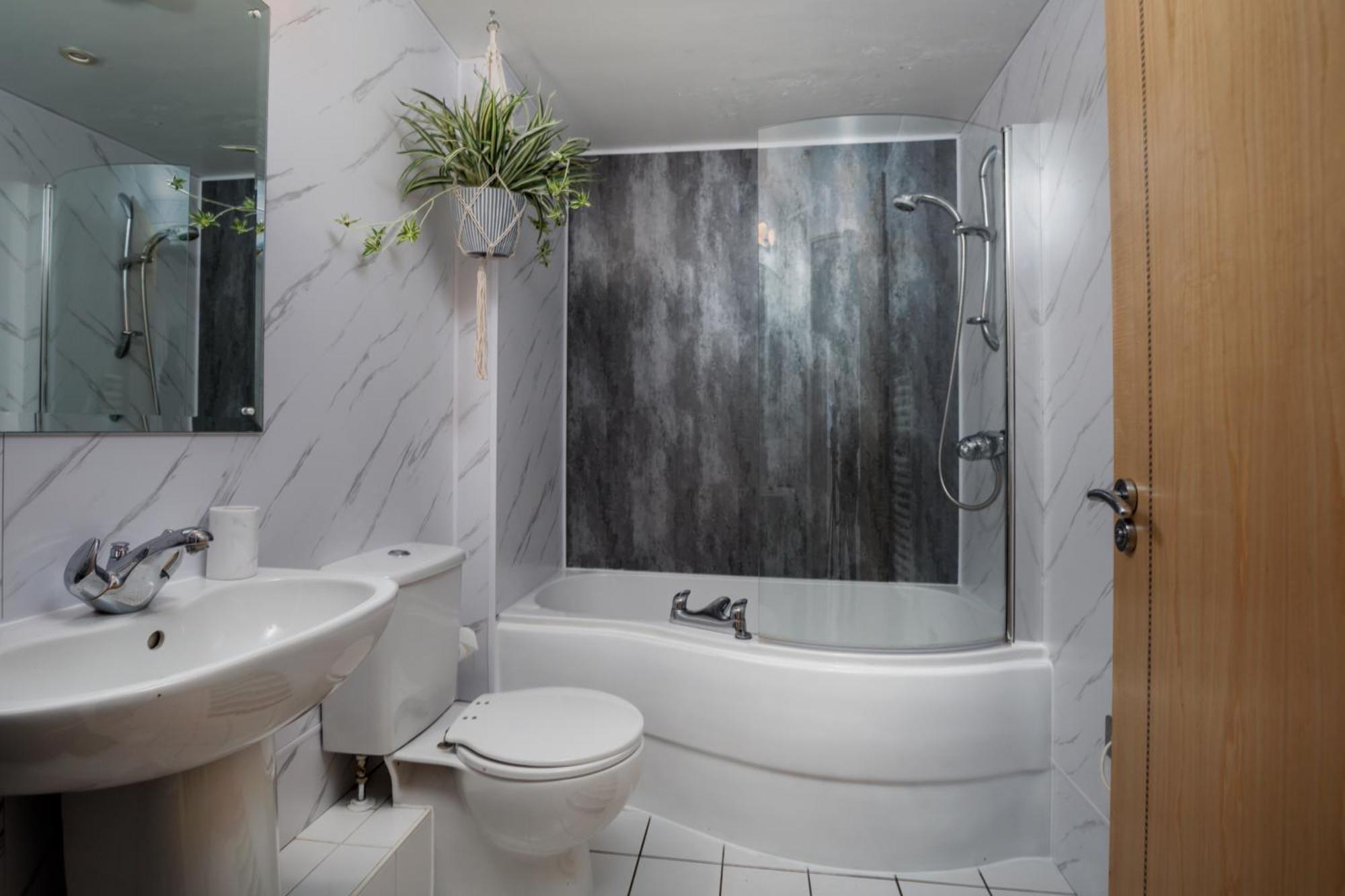 Large Central Penthouse In Leeds Leeds  Bagian luar foto